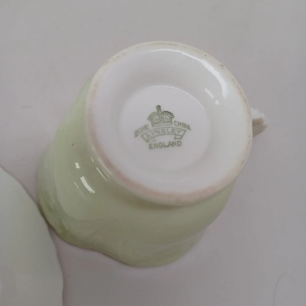 Aynsley Bone China Teacup and Saucer Set Woodland Landscape Green‎ Gold C493/2